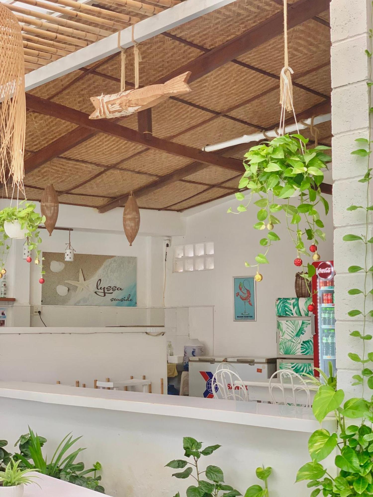 Hotel A L Y S S A Seaside Muine Mui Ne Exterior foto