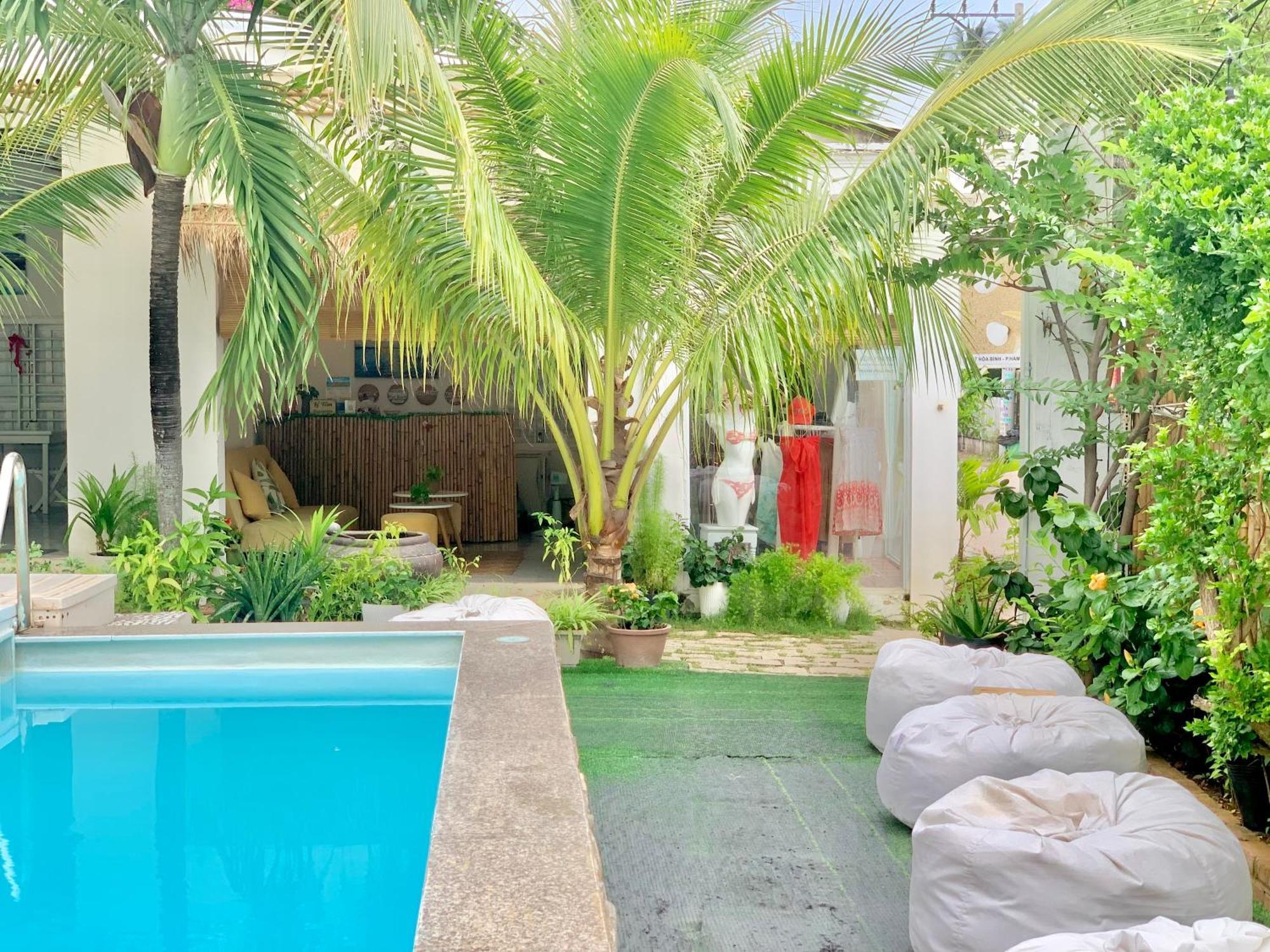 Hotel A L Y S S A Seaside Muine Mui Ne Exterior foto