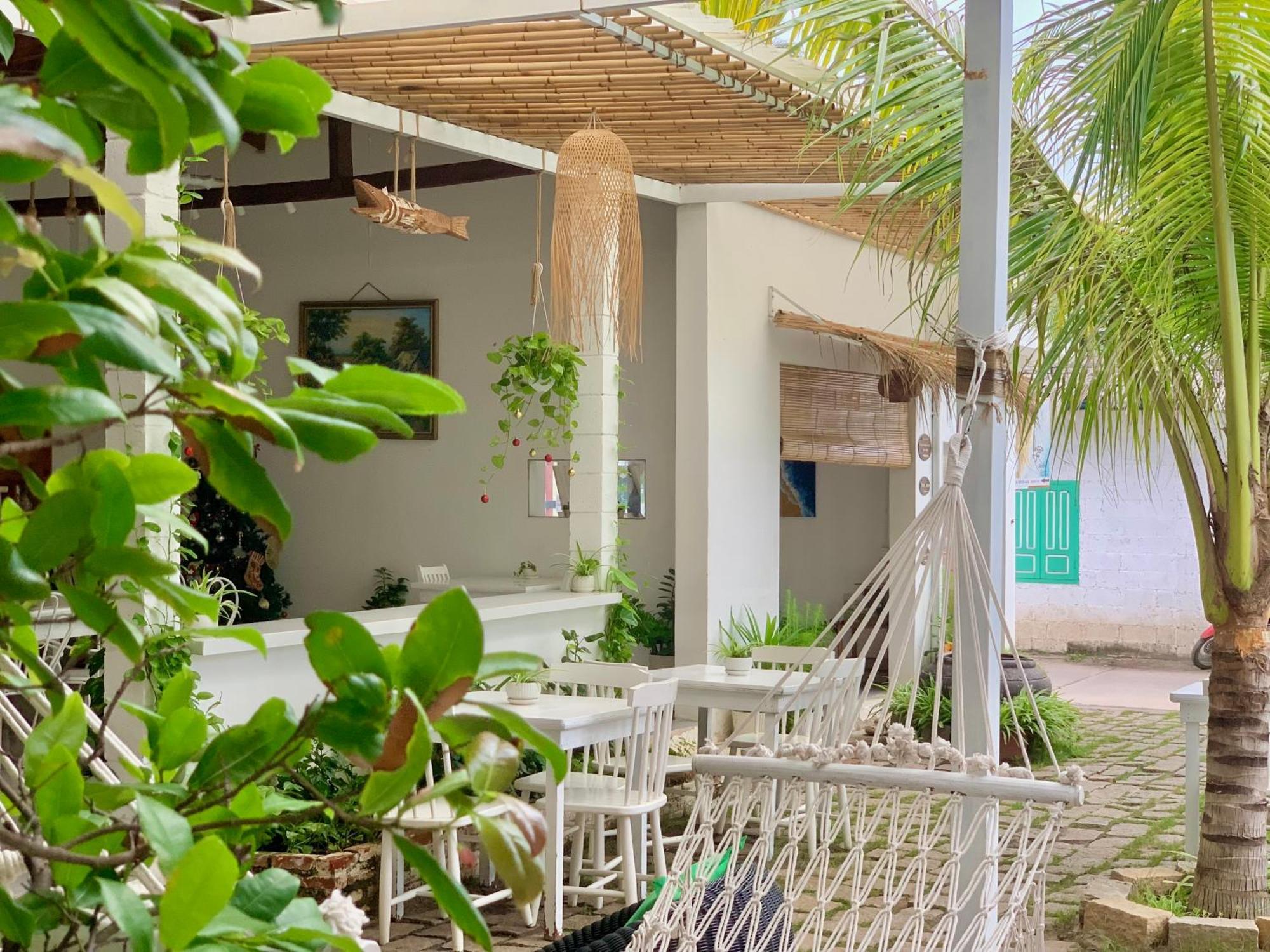 Hotel A L Y S S A Seaside Muine Mui Ne Exterior foto