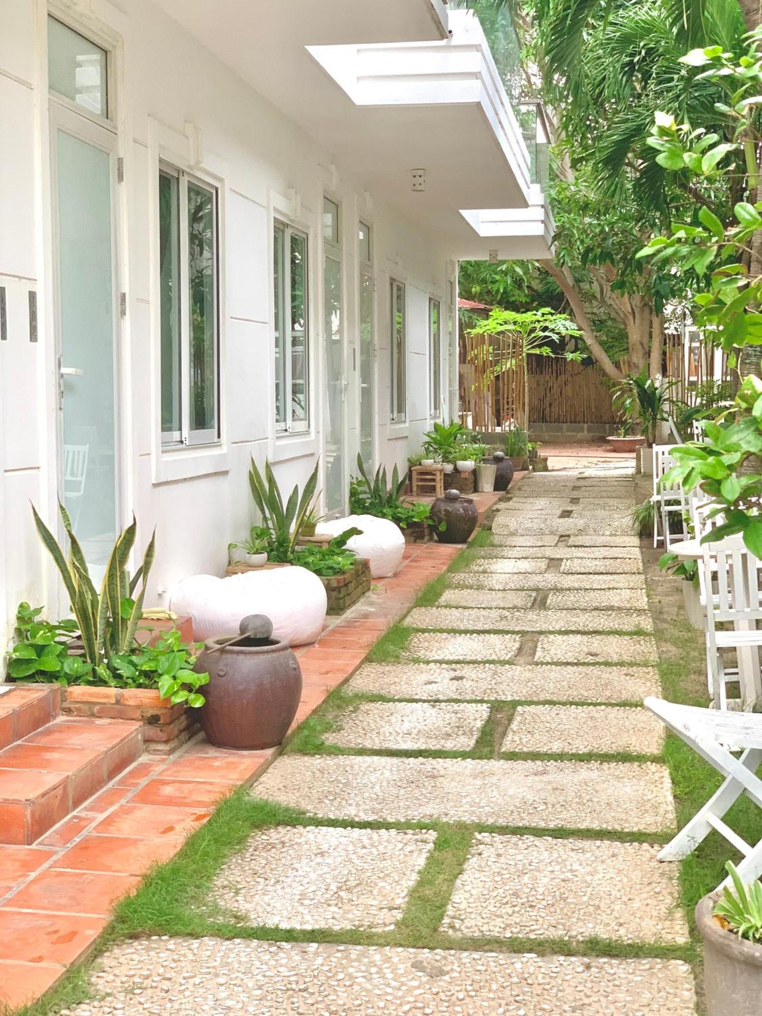 Hotel A L Y S S A Seaside Muine Mui Ne Exterior foto